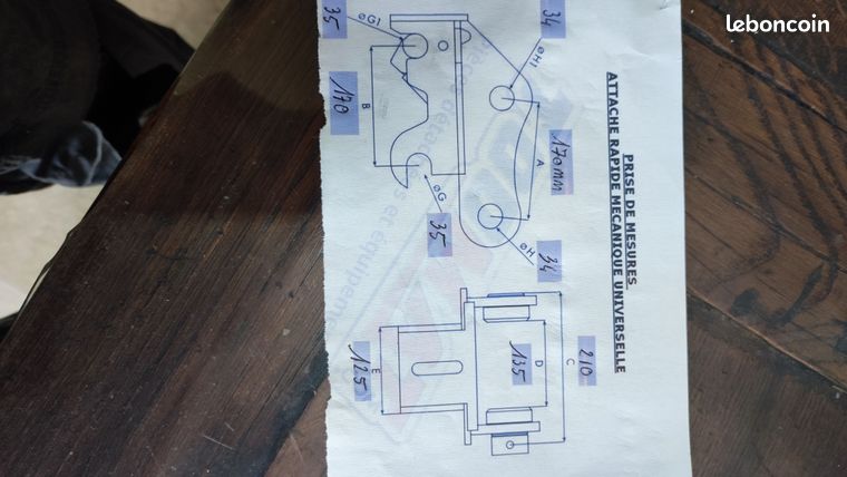 Attache rapide godets pour Mini pelle