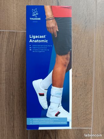 Attelle stabilisatrice de cheville gauche 10 euros