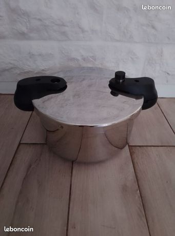 Autocuiseur cocotte inox 6l Sitram tous feux dont induction ETAT PROCHE DU NEUF