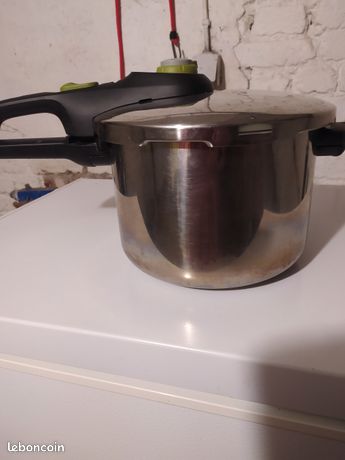 Autocuiseur à clips