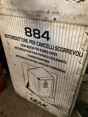 Automatisme coulissant Faac 884