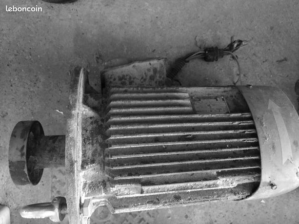 Av moteur 15 CV triphasé