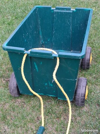 Bac à roulettes