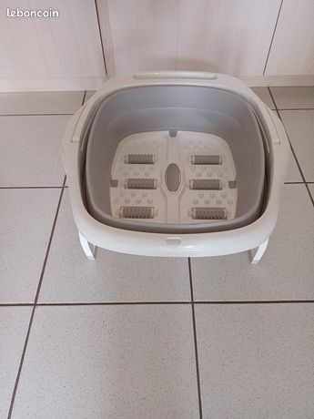 Bain de pied repliable avec massage-