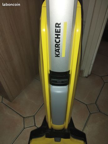 Balai aspirateur laveur karcher