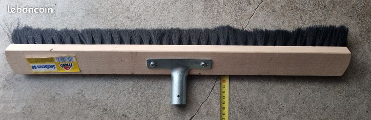 Balai grande largeur