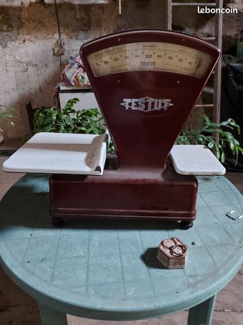 Balance ancienne Testut