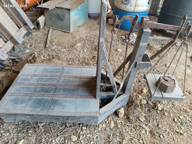 Balance bascule de ferme ancienne