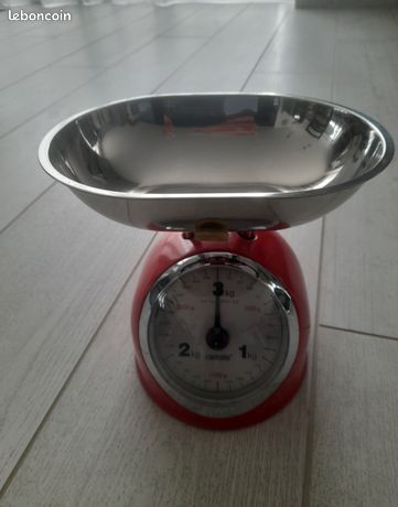 Balance de ménage contendo