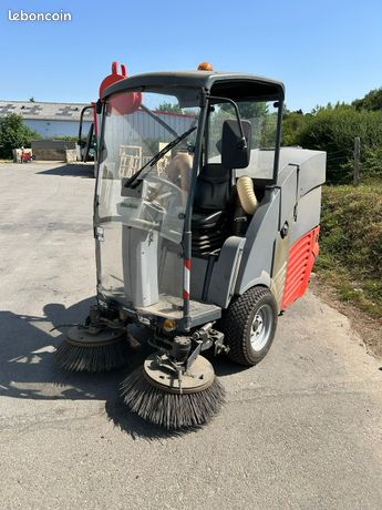 Balayeuse Hako City Master 90