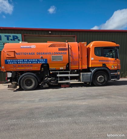 Balayeuse scania eurovoirie