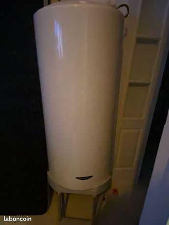 Ballon eau chaude Ariston