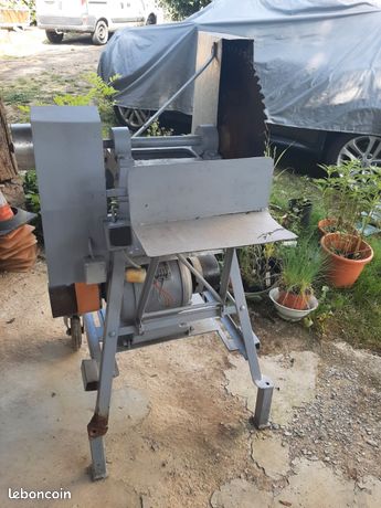 Banc de scie à buches