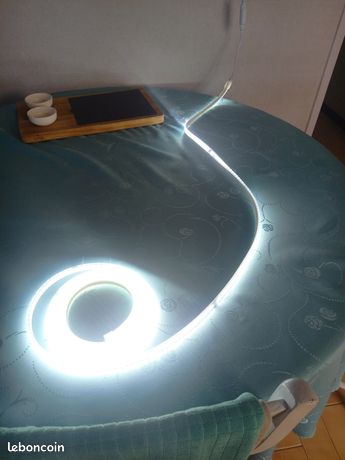 Bande lumineuse 220 volts