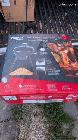 Barbecue à charbon neuf