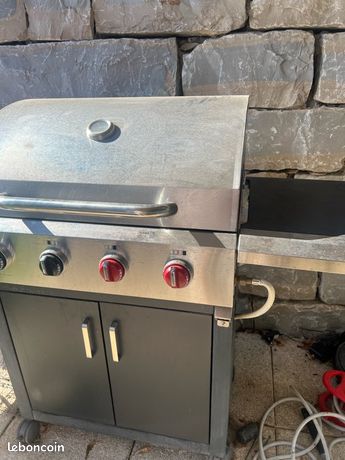 Barbecue enders Boston pro