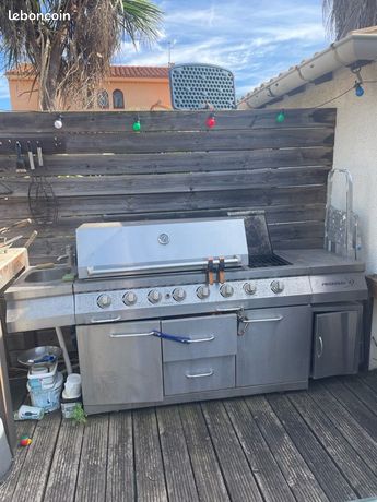 Barbecue extérieur
