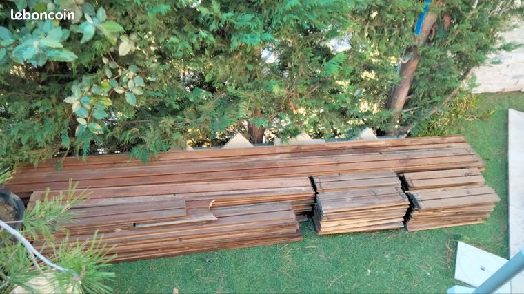 Bardage profil bois 10m2 environ