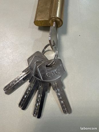 Barillet avec 5 clés