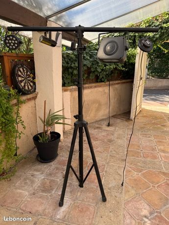 Barre de lumière - portant spots