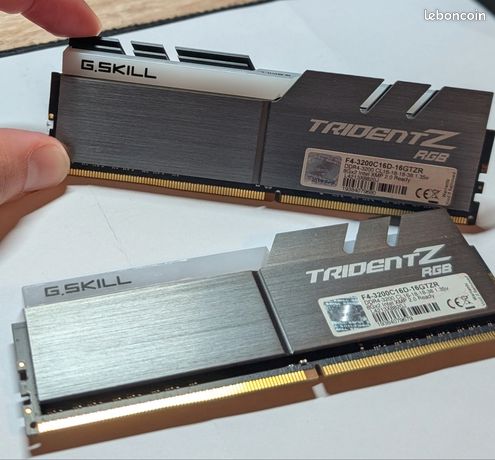 Barrettes de RAM G.Skill Trident Z RGB 16 Go 2 x 8 Go 3200 MHz