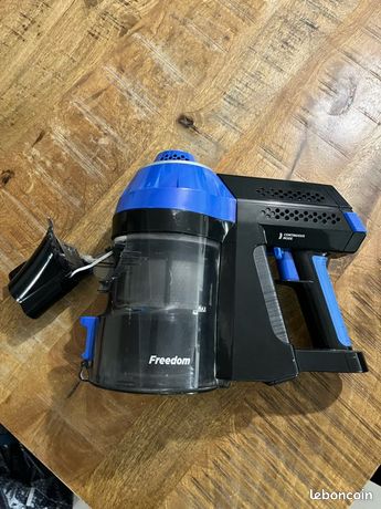 Base aspirateur balai Hoover freedom