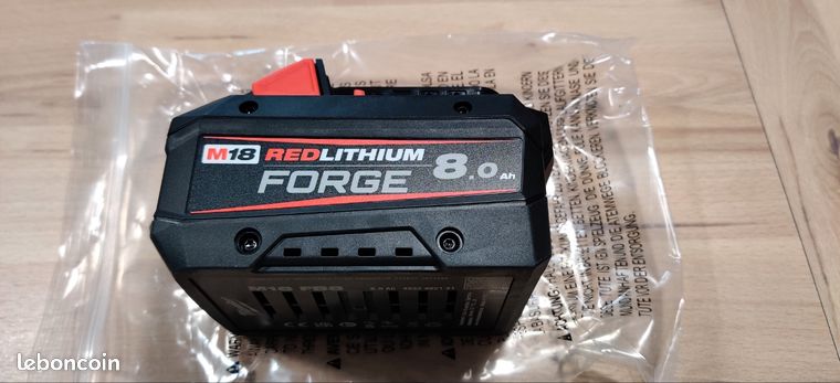 Batterie Milwaukee M18 8Ah forge