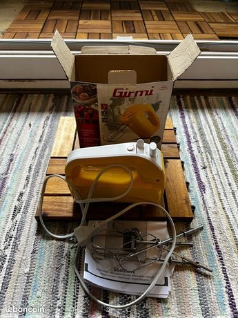 Batteur à main Girmi jaune