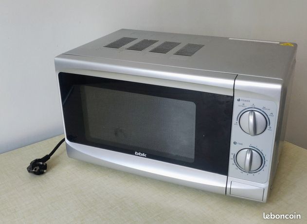 BBK Micro-ondes 20 litres- ETAT