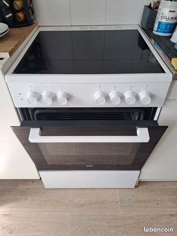 BEKO Cuisiniere vitroceramique CUV6710B 60 cm blanc