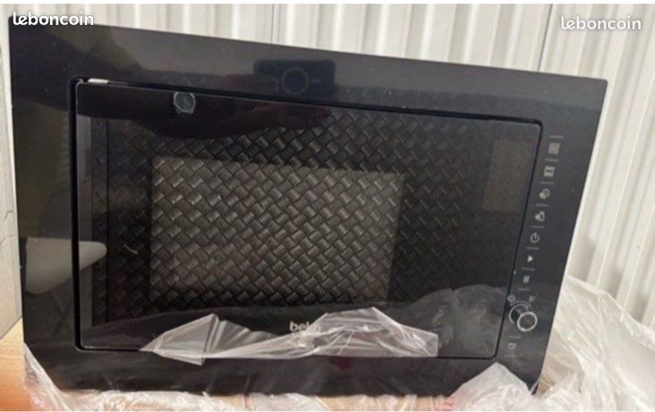 Beko micro-ondes gril encastrable 25l 900w noir bmgb25333bg