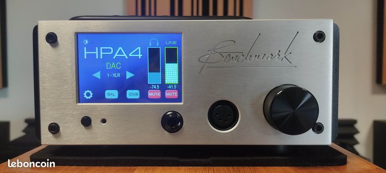 Benchmark HPA4 Silver pré-ampli ligne et ampli casque avec télécommande