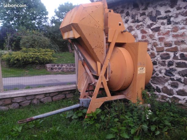 Bétonnière a chargeur