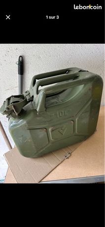 Bidon dessence en fer