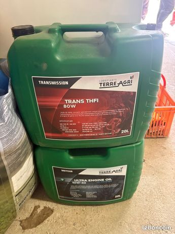 Bidon dhuile tracteur