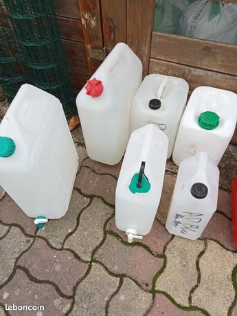 Bidons d eau