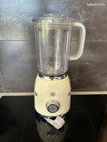 Blender SMEG crème