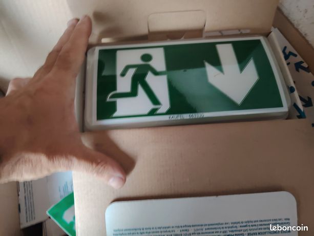 Bloc sortie de secours lumineux