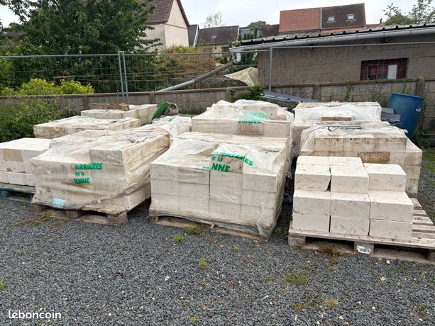 Blocs de pierre calcaire - comblanchien