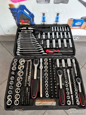 Boîte à outils mallette, 215 pièces neuf