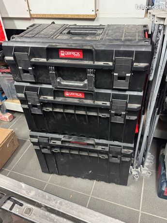 Boîte à outils sur roulettes