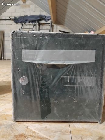 Boite aux lettres neuve deux porte