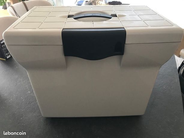 Boîte classeur papiers en plastique