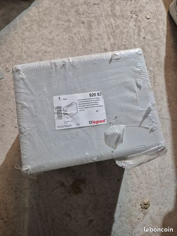 Boite de derivation Legrand