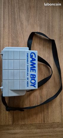 Boite de transport pour Gameboy