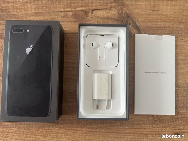 Boîte iPhone 8 Plus + écouteurs + adaptateur sans téléphone