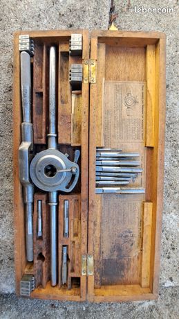 Boite tarauds et peignes Virax