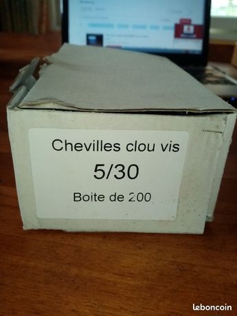 Boites chevilles clou vis 6/40 et 5/30