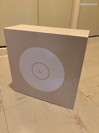 Borne Wifi Unifi U7-PRO