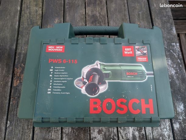 Bosch meuleuse angulaire PWS 6-115 dans son coffret